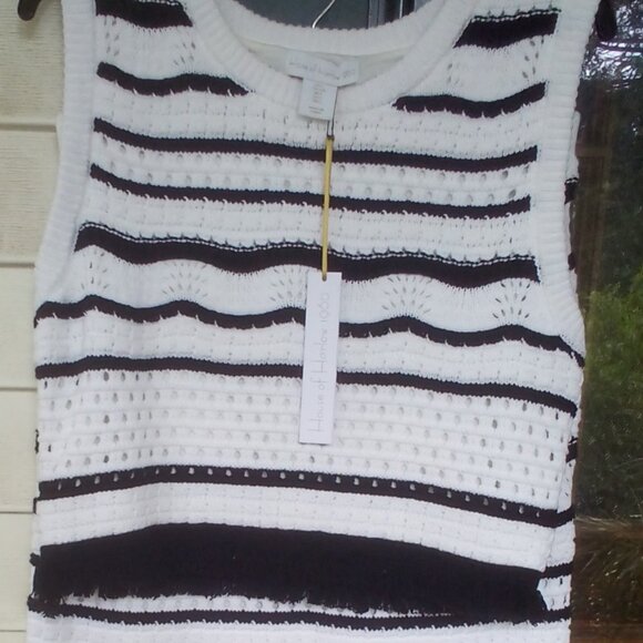 House of Harlow 1960 2PC Crocheted Blck/Whte Stripe Top & Maxi Skirt Size: L NWT - Picture 3 of 12